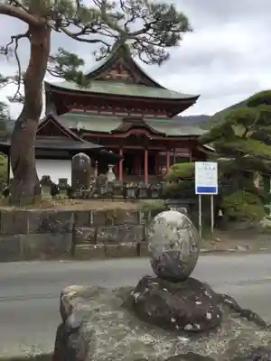 甲斐善光寺の本殿・本堂
