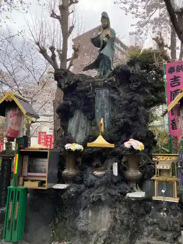 吉原弁財天本宮（吉原神社奥宮）(東京都)