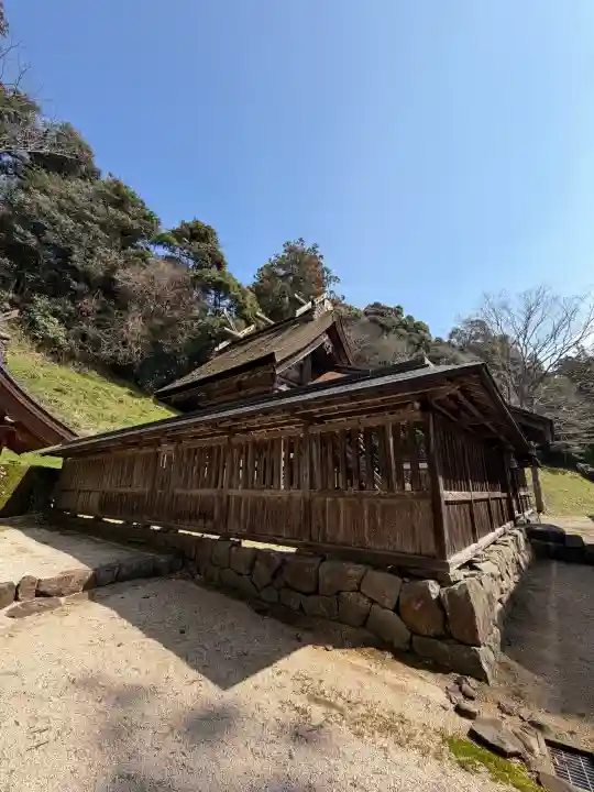 眞名井神社の{uncategorized: "未分類", other: "その他", undefined: "問題あり", building: "その他建物", grave: "お墓", sacred_gate: "鳥居", guardian: "狛犬", statue: "像", buddha: "仏像", history: "歴史", nature: "自然", garden: "庭園", animal: "動物", pagoda: "塔", temizu: "手水舎", mountain_gate: "山門・神門", sanctuary: "本殿・本堂", subordinate: "末社・摂社", art: "芸術", scenery: "景色", jizo: "地蔵", ema: "絵馬", goshuin: "御朱印", omikuji: "おみくじ", items: "授与品その他", amulet: "お守り", goshuincho: "御朱印帳", eats: "食事", festival: "お祭り", votive_dance: "神楽", shichigosan: "七五三参", wedding: "結婚式", experience: "体験その他", initially: "初詣", around: "周辺", anti_infection: "感染症対策"}