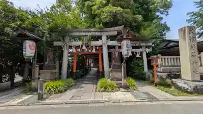 武信稲荷神社の鳥居