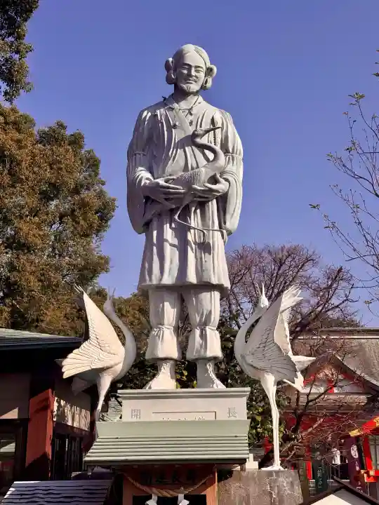 箱崎八幡神社の{uncategorized: "未分類", other: "その他", undefined: "問題あり", building: "その他建物", grave: "お墓", sacred_gate: "鳥居", guardian: "狛犬", statue: "像", buddha: "仏像", history: "歴史", nature: "自然", garden: "庭園", animal: "動物", pagoda: "塔", temizu: "手水舎", mountain_gate: "山門・神門", sanctuary: "本殿・本堂", subordinate: "末社・摂社", art: "芸術", scenery: "景色", jizo: "地蔵", ema: "絵馬", goshuin: "御朱印", omikuji: "おみくじ", items: "授与品その他", amulet: "お守り", goshuincho: "御朱印帳", eats: "食事", festival: "お祭り", votive_dance: "神楽", shichigosan: "七五三参", wedding: "結婚式", experience: "体験その他", initially: "初詣", around: "周辺", anti_infection: "感染症対策"}