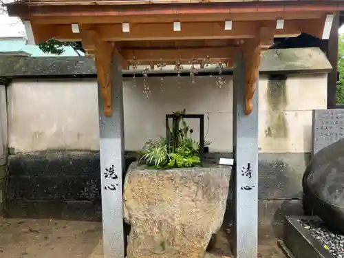 三津厳島神社の手水舎