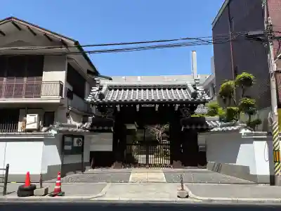 冷雲院の{uncategorized: "未分類", other: "その他", undefined: "問題あり", building: "その他建物", grave: "お墓", sacred_gate: "鳥居", guardian: "狛犬", statue: "像", buddha: "仏像", history: "歴史", nature: "自然", garden: "庭園", animal: "動物", pagoda: "塔", temizu: "手水舎", mountain_gate: "山門・神門", sanctuary: "本殿・本堂", subordinate: "末社・摂社", art: "芸術", scenery: "景色", jizo: "地蔵", ema: "絵馬", goshuin: "御朱印", omikuji: "おみくじ", items: "授与品その他", amulet: "お守り", goshuincho: "御朱印帳", eats: "食事", festival: "お祭り", votive_dance: "神楽", shichigosan: "七五三参", wedding: "結婚式", experience: "体験その他", initially: "初詣", around: "周辺", anti_infection: "感染症対策"}