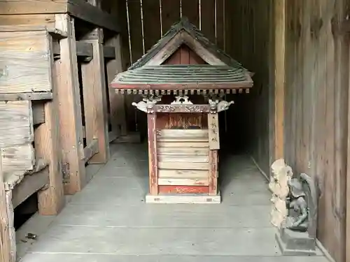 諏訪社神明社合殿(長野県)