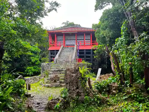 末吉宮の建物その他