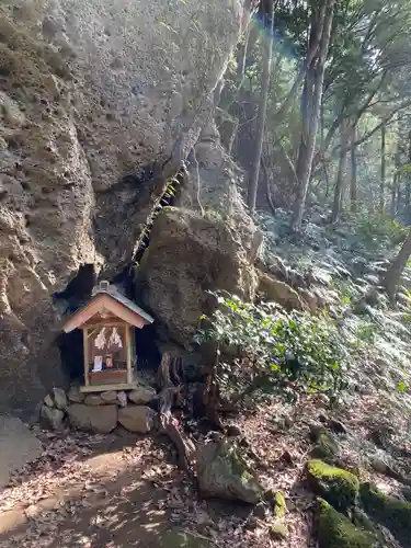 御陵神社の末社