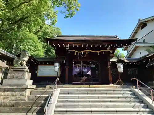 離宮八幡宮の本殿・本堂