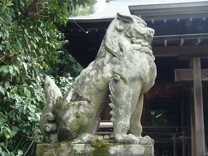 忍 諏訪神社・東照宮 の狛犬