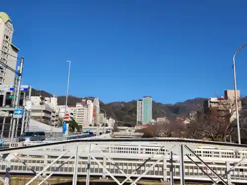 お玉大神(生田川の西岸)(兵庫県)