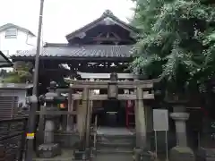 被官稲荷神社の鳥居