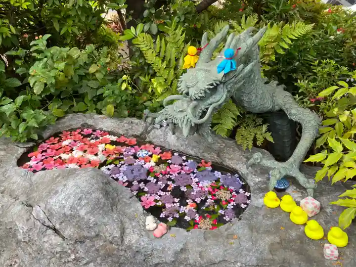 三輪神社の手水舎