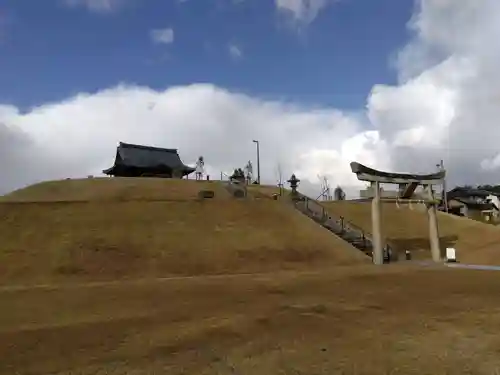 八幡神社（兜山古墳）(福井県)
