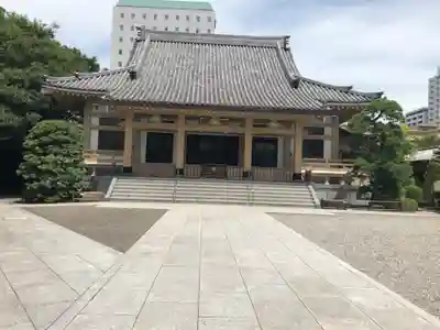 霊巌寺の本殿・本堂