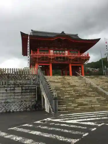 成田山名古屋別院大聖寺(犬山成田山)の山門・神門