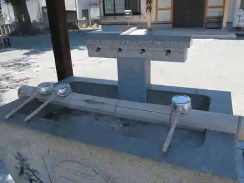 玉諸神社の手水舎