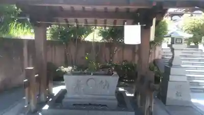 霊泉寺の手水舎