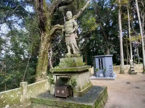 千光寺の{uncategorized: "未分類", other: "その他", undefined: "問題あり", building: "その他建物", grave: "お墓", sacred_gate: "鳥居", guardian: "狛犬", statue: "像", buddha: "仏像", history: "歴史", nature: "自然", garden: "庭園", animal: "動物", pagoda: "塔", temizu: "手水舎", mountain_gate: "山門・神門", sanctuary: "本殿・本堂", subordinate: "末社・摂社", art: "芸術", scenery: "景色", jizo: "地蔵", ema: "絵馬", goshuin: "御朱印", omikuji: "おみくじ", items: "授与品その他", amulet: "お守り", goshuincho: "御朱印帳", eats: "食事", festival: "お祭り", votive_dance: "神楽", shichigosan: "七五三参", wedding: "結婚式", experience: "体験その他", initially: "初詣", around: "周辺", anti_infection: "感染症対策"}