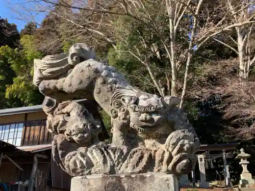 角折神社の狛犬