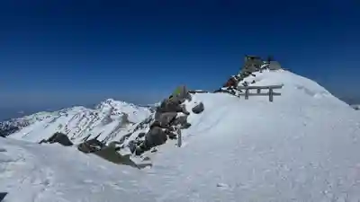 雄山神社峰本社の本殿・本堂