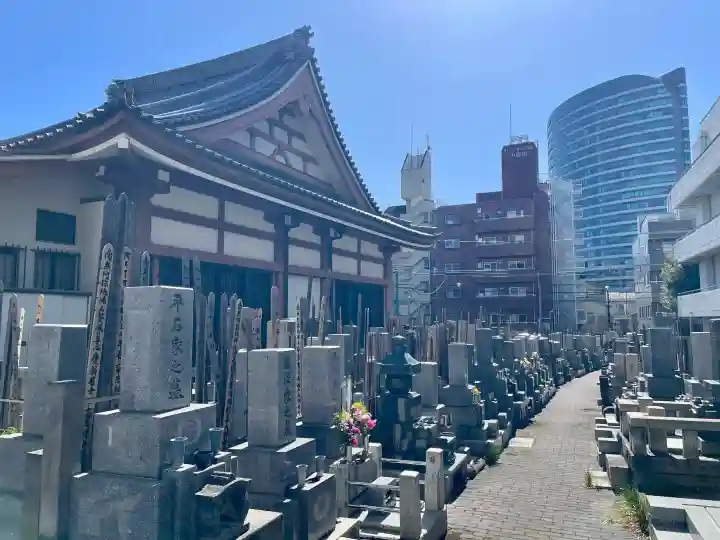龍閑寺の{uncategorized: "未分類", other: "その他", undefined: "問題あり", building: "その他建物", grave: "お墓", sacred_gate: "鳥居", guardian: "狛犬", statue: "像", buddha: "仏像", history: "歴史", nature: "自然", garden: "庭園", animal: "動物", pagoda: "塔", temizu: "手水舎", mountain_gate: "山門・神門", sanctuary: "本殿・本堂", subordinate: "末社・摂社", art: "芸術", scenery: "景色", jizo: "地蔵", ema: "絵馬", goshuin: "御朱印", omikuji: "おみくじ", items: "授与品その他", amulet: "お守り", goshuincho: "御朱印帳", eats: "食事", festival: "お祭り", votive_dance: "神楽", shichigosan: "七五三参", wedding: "結婚式", experience: "体験その他", initially: "初詣", around: "周辺", anti_infection: "感染症対策"}