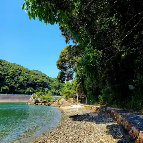 猪鼻湖神社(静岡県)