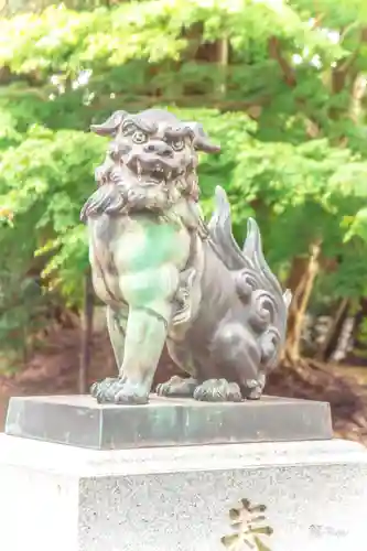 國魂神社の狛犬