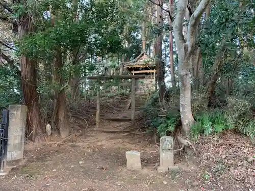 神社(名称不明)の鳥居