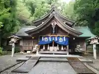 若宮八幡宮の本殿・本堂