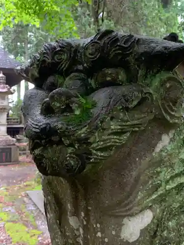 黒田原神社の狛犬