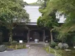 小松寺の本殿