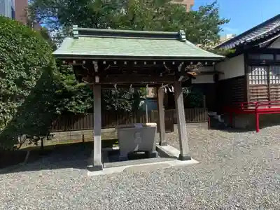 羽衣町厳島神社（関内厳島神社・横浜弁天）の手水舎