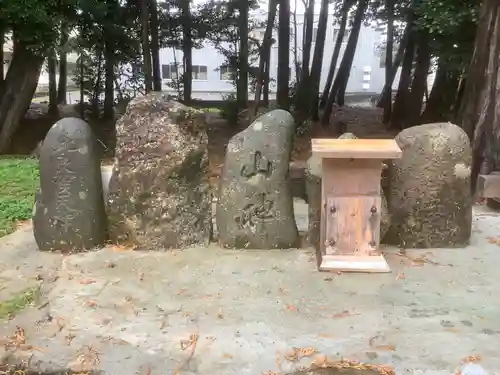 比良賀神社の末社