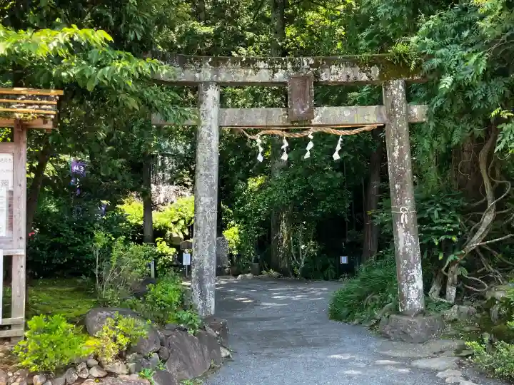 瀧川神社(静岡県)