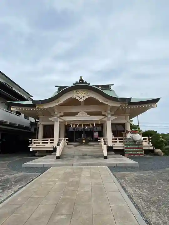 岡山神社の本殿・本堂