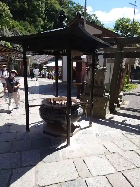 銭洗弁財天宇賀福神社(神奈川県)