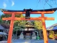 満足稲荷神社の鳥居