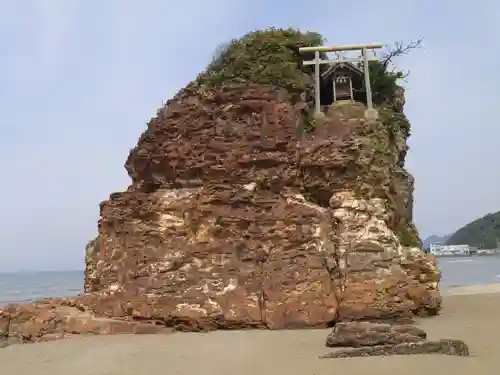 稲佐の浜　弁天島の景色