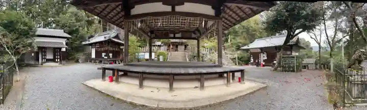 石座神社の{uncategorized: "未分類", other: "その他", undefined: "問題あり", building: "その他建物", grave: "お墓", sacred_gate: "鳥居", guardian: "狛犬", statue: "像", buddha: "仏像", history: "歴史", nature: "自然", garden: "庭園", animal: "動物", pagoda: "塔", temizu: "手水舎", mountain_gate: "山門・神門", sanctuary: "本殿・本堂", subordinate: "末社・摂社", art: "芸術", scenery: "景色", jizo: "地蔵", ema: "絵馬", goshuin: "御朱印", omikuji: "おみくじ", items: "授与品その他", amulet: "お守り", goshuincho: "御朱印帳", eats: "食事", festival: "お祭り", votive_dance: "神楽", shichigosan: "七五三参", wedding: "結婚式", experience: "体験その他", initially: "初詣", around: "周辺", anti_infection: "感染症対策"}