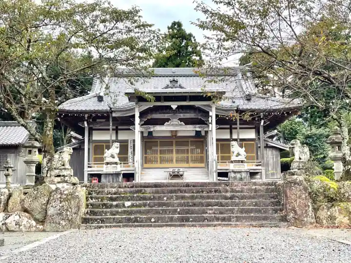 丸山神社の本殿・本堂
