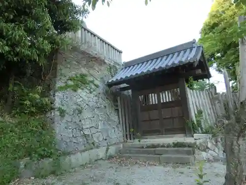 法然寺の山門