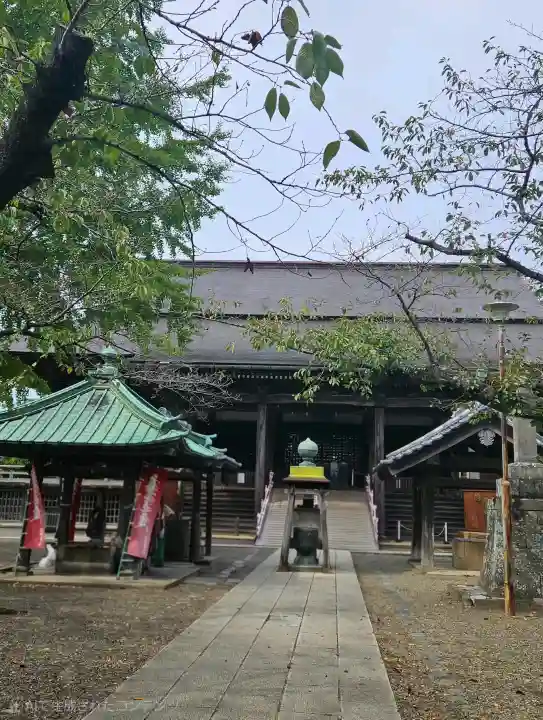 法華経寺の{uncategorized: "未分類", other: "その他", undefined: "問題あり", building: "その他建物", grave: "お墓", sacred_gate: "鳥居", guardian: "狛犬", statue: "像", buddha: "仏像", history: "歴史", nature: "自然", garden: "庭園", animal: "動物", pagoda: "塔", temizu: "手水舎", mountain_gate: "山門・神門", sanctuary: "本殿・本堂", subordinate: "末社・摂社", art: "芸術", scenery: "景色", jizo: "地蔵", ema: "絵馬", goshuin: "御朱印", omikuji: "おみくじ", items: "授与品その他", amulet: "お守り", goshuincho: "御朱印帳", eats: "食事", festival: "お祭り", votive_dance: "神楽", shichigosan: "七五三参", wedding: "結婚式", experience: "体験その他", initially: "初詣", around: "周辺", anti_infection: "感染症対策"}