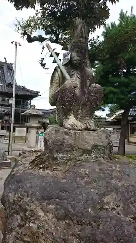 本折日吉神社の狛犬