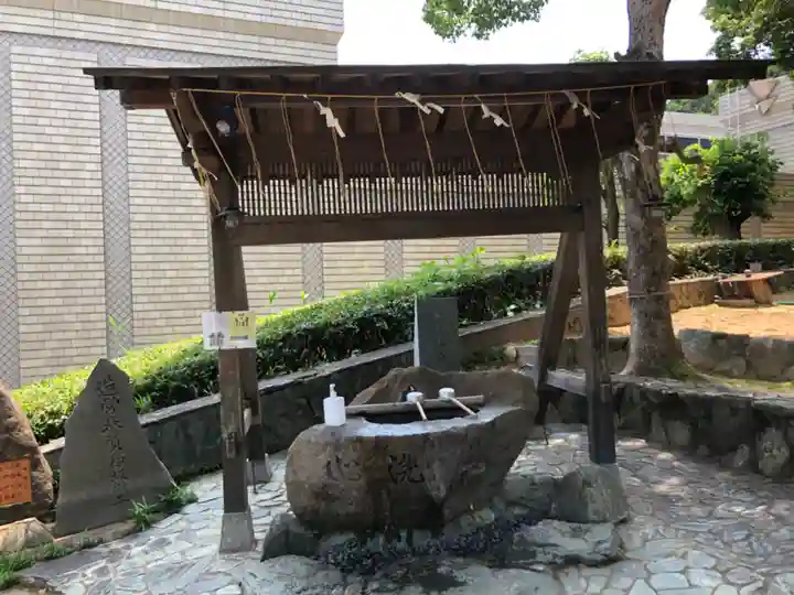 王子神社の手水舎