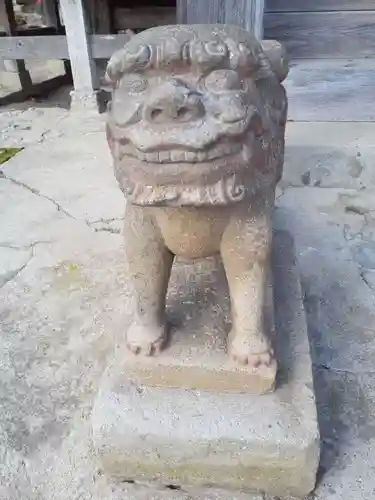 荒雄川神社の狛犬