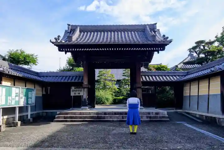 林証寺の山門・神門