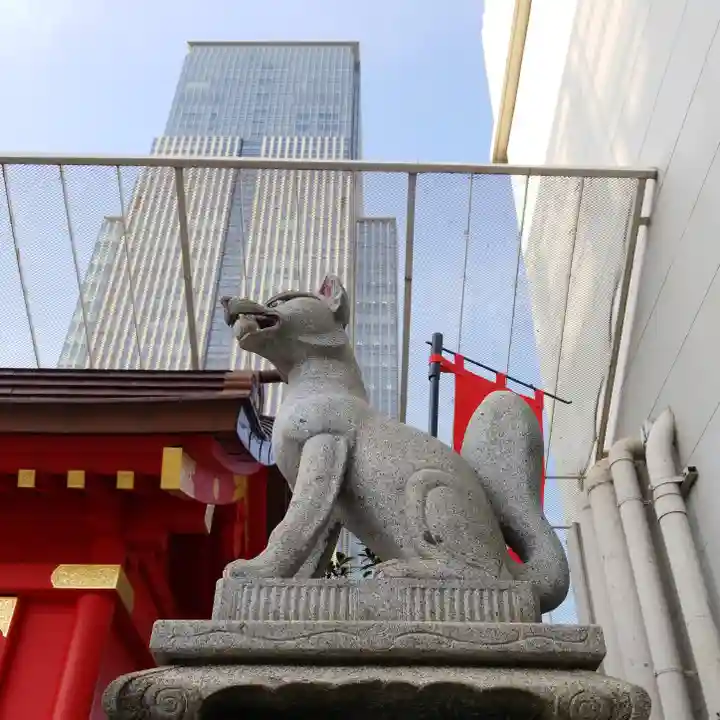 三囲神社(三圍神社)日本橋摂社の狛犬