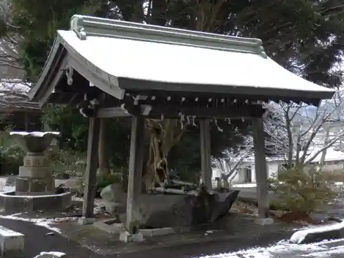 倉吉八幡宮の手水