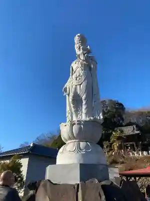 埼玉厄除け開運大師・龍泉寺（切り絵御朱印発祥の寺）(埼玉県)