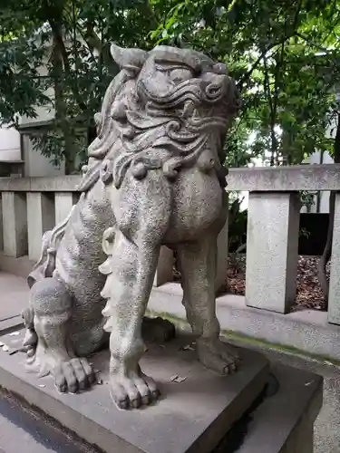 十番稲荷神社の狛犬