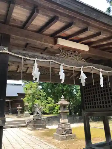 持田神社の山門